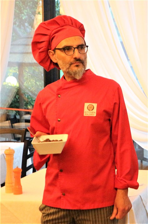 Sanremo- Villaggio dei Fiori: applausi per lo chef Mendolicchio e il suo menu &quot;cioccolatoso&quot;