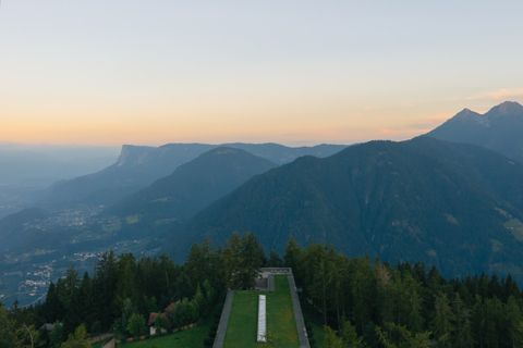 L'autunno al Vigilius Mountain Resort: un viaggio tra colori caldi e autenticità immerso nella natura attraverso esperienze benessere e gastronomiche tra le montagne dell'Alto Adige.