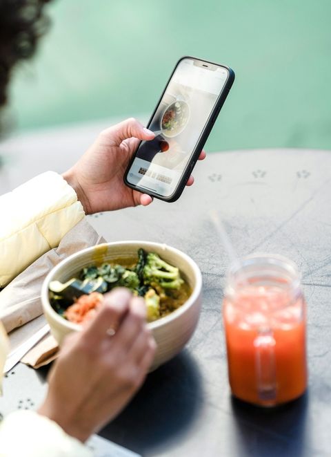 “Cucina e alimentazione” un italiano su quattro li segue sui social