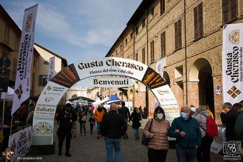 Torna &quot;Gusta Cherasco&quot;, un viaggio nei sapori tra Piemonte e Sicilia