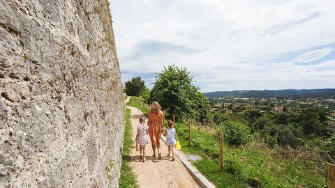 Sentieri della Costa Azzurra: un anello pedonale circonda Saint Paul de Vence (Foto)