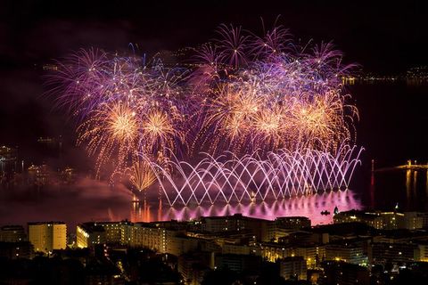 Fuochi d’artificio: tutto pronto per il Festival d'Art Pyrotechnique di Cannes