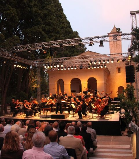 Mougins, ultimi preparativi in vista del Festival di musica classica Notre-Dame-de-Vie