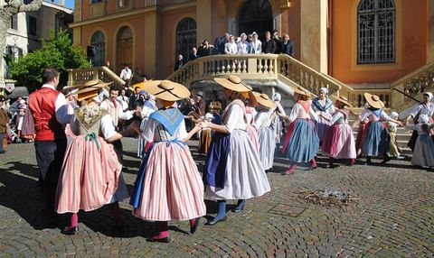 Pasqua a Vence: un tuffo nei colori e nei sapori della Provenza