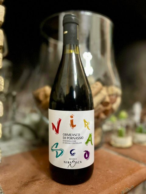 Alle Macine del Confluente di Badalucco una serata speciale alla scoperta del Nirasco e i sapori del territorio.
