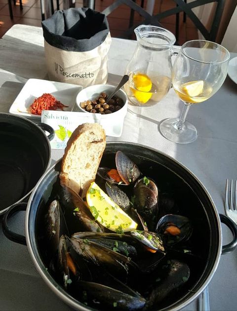 A Imperia una vera trattoria del mare: Il PesceMatto