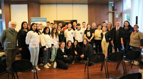 Alassio, l’Istituto &quot;Giancardi Galilei Aicardi&quot; è pronto ad ospitare la finale del concorso &quot;Metti un fiore in tavola&quot;