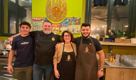 VARESE:  Tre generazioni dietro a un Palmito: l’Uovo D’Oro di Varese si prepara ai 50 anni. «E io ringrazio tutti: i miei clienti mi emozionano»