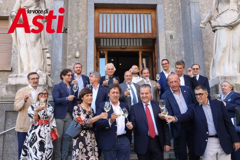 Il centro di Asti torna 'capitale dell'enologia' con la nuova edizione della "Douja d'Or" [GALLERIA FOTOGRAFICA]