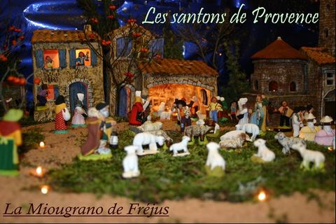 A Frejus la Foire aux santons, una delle più grandi della Provenza