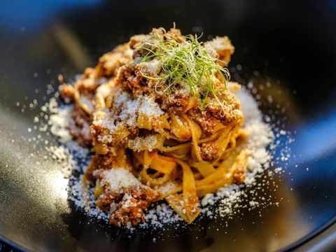 Novità in casa Oraviaggiando: dal 2026 arrivano i moderni mecenati dell'enogastronomia italiana