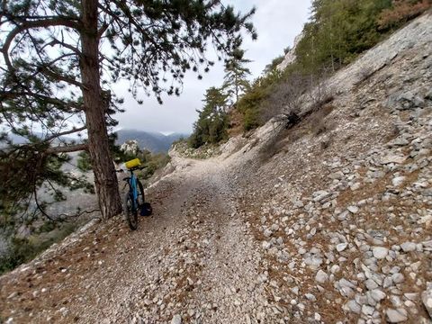 Alpes Maritimes: alla scoperta di Peille e i suoi sentieri (Foto)