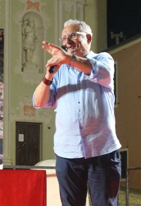 Grande successo per l’ingauno Gino Rapa e Marisa Fagnani protagonisti della rassegna letteraria "Sale in Zucca" di Riva Ligure (Foto)