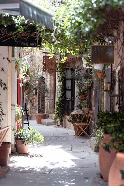 Mougins apre le porte del nuovo Ufficio Turistico: un connubio di accoglienza, sostenibilità e profumi d’autore