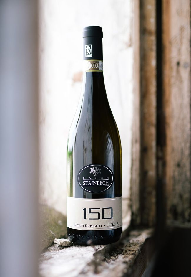 Coltiviamo armonie: i pregiati vini della famiglia Valent di Borgo Stajnbech nel Veneziano. Coltiviamo armonie: i pregiati vini della famiglia Valent di Borgo Stajnbech nel Veneziano.