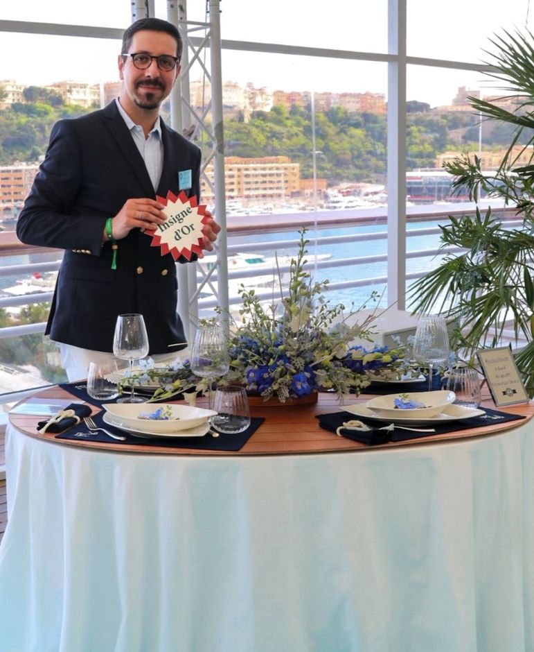 Un successo floreale per il wedding planner alassino Federico Silvestri al 55° concorso internazionale di bouquet a Monaco Un successo floreale per il wedding planner alassino Federico Silvestri al 55° concorso internazionale di bouquet a Monaco