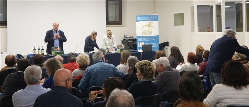 Sanremo: “Aspettando Villa Ormond in fiore” registra il successo strepitoso delle degustazioni di fiori eduli (Foto) Sanremo: “Aspettando Villa Ormond in fiore” registra il successo strepitoso delle degustazioni di fiori eduli (Foto)