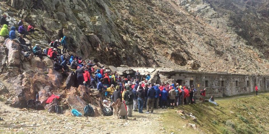 “Attraverso la memoria”: sul Colle del Ciriegia per ricordare la fuga degli ebrei da Saint Martin Vésubie verso l’Italia (Foto e Video)
