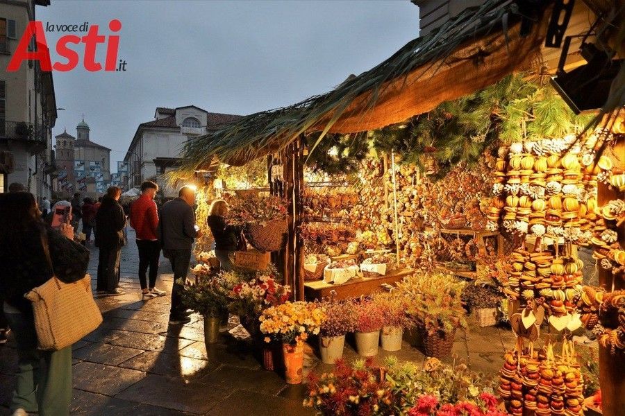 Asti: si rinnova l'appuntamento con il medioevo all'ombra della Torre Rossa Sabato 21 e domenica 22 settembre. Il programma. Asti: si rinnova l'appuntamento con il medioevo all'ombra della Torre Rossa Sabato 21 e domenica 22 settembre. Il programma.