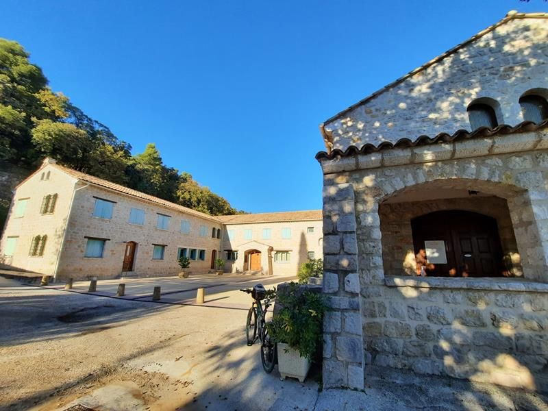 Costa Azzurra: alla scoperta del Monastero del Carmelo di Carros (Foto) Costa Azzurra: alla scoperta del Monastero del Carmelo di Carros (Foto)