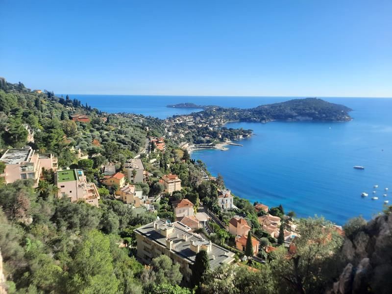 Costa Azzurra: alla scoperta de La Moyenne Corniche (Foto) Costa Azzurra: alla scoperta de La Moyenne Corniche (Foto)