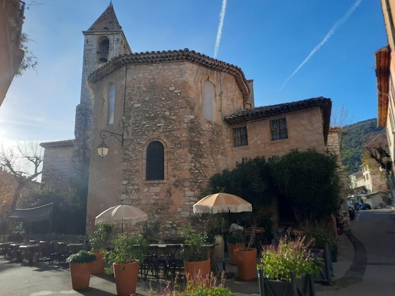 Un luogo incantevole delle Alpes Maritimes: Tourrettes sur Loup (Foto) Un luogo incantevole delle Alpes Maritimes: Tourrettes sur Loup (Foto)
