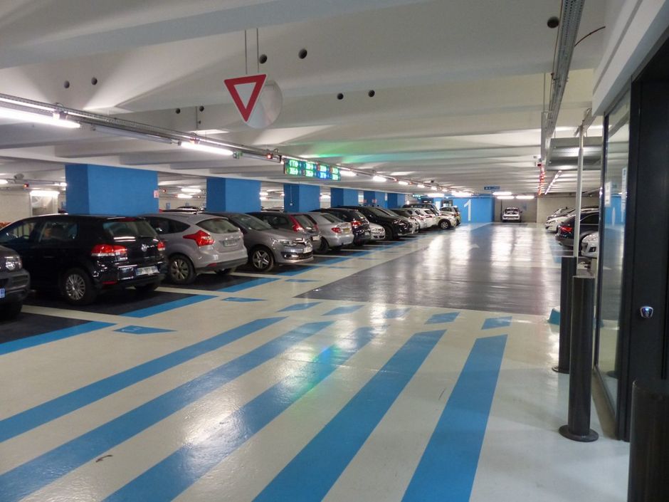 Nizza: parcheggi gratuiti per chi usa tram e bus