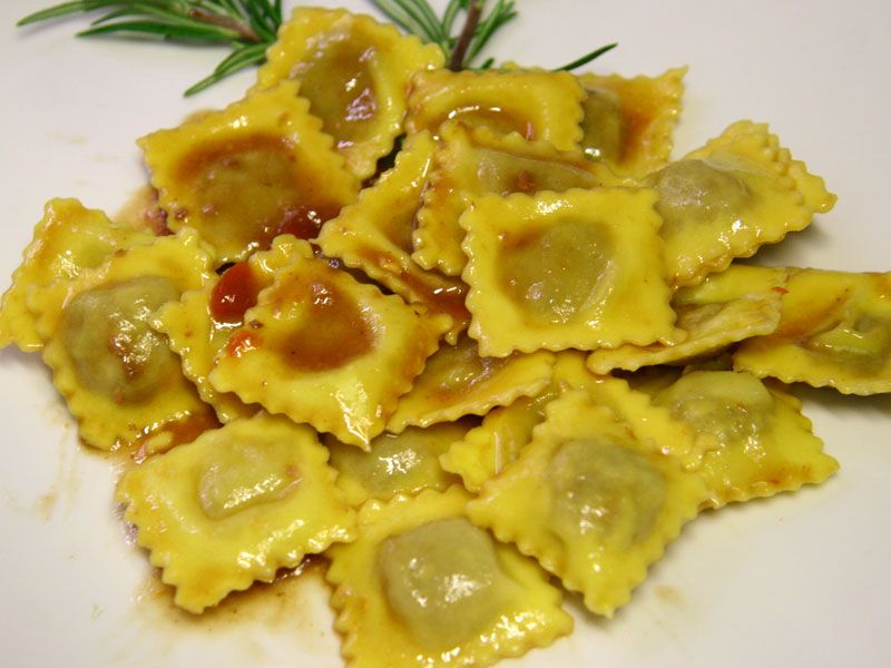 Dagli agnolotti al panettone, ecco cosa trovano sulla tavola di Natale i sindaci della cintura sud di Torino