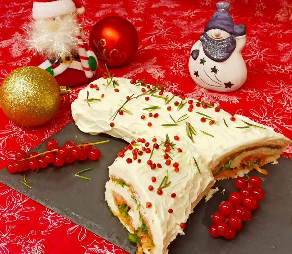 LA RICETTA - Tronchetto di Natale salato LA RICETTA - Tronchetto di Natale salato