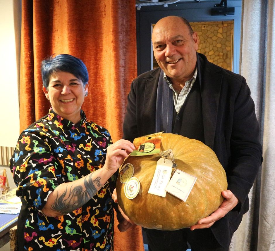 La chef Tiziana Piras e il giornalista Claudio Porchia