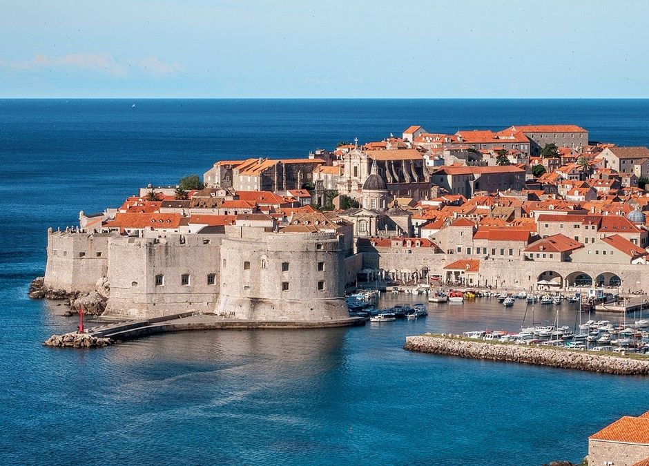 Vacanze in Croazia in barca: cosa vedere e quali piatti assaggiare