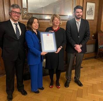 Avv Álvaro Arévalo; Loreto Bresky, direttrice nazionale INAPI, Valeria Biagiotti, Ambasciatrice d_Italia in Cile e Avv Francisco Valverde