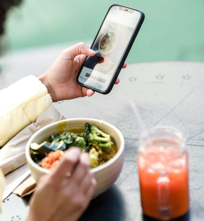 “Cucina e alimentazione” un italiano su quattro li segue sui social