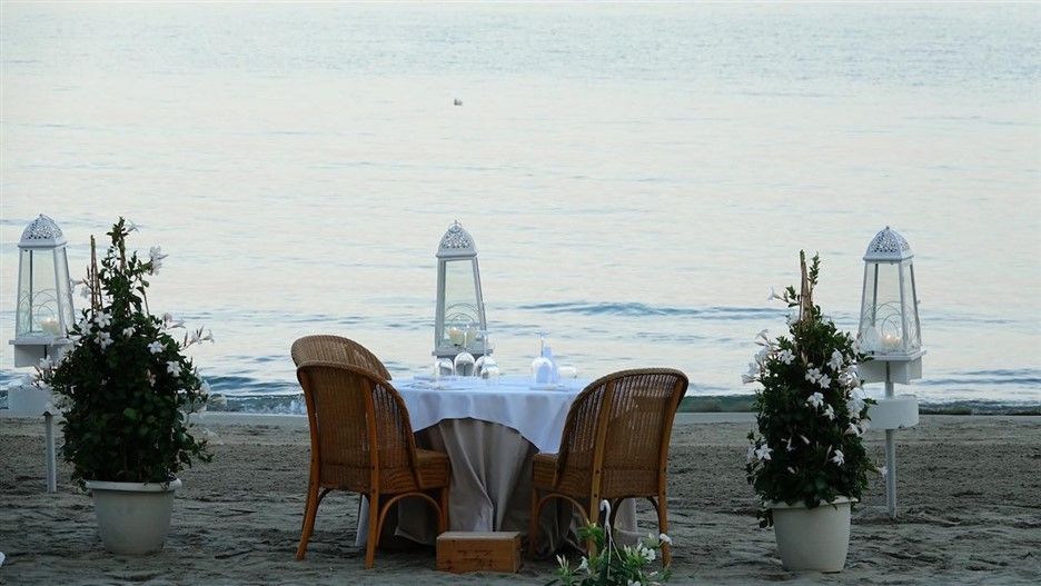 Alassio (SV): La Prua piatti squisiti les pieds dans l'eau