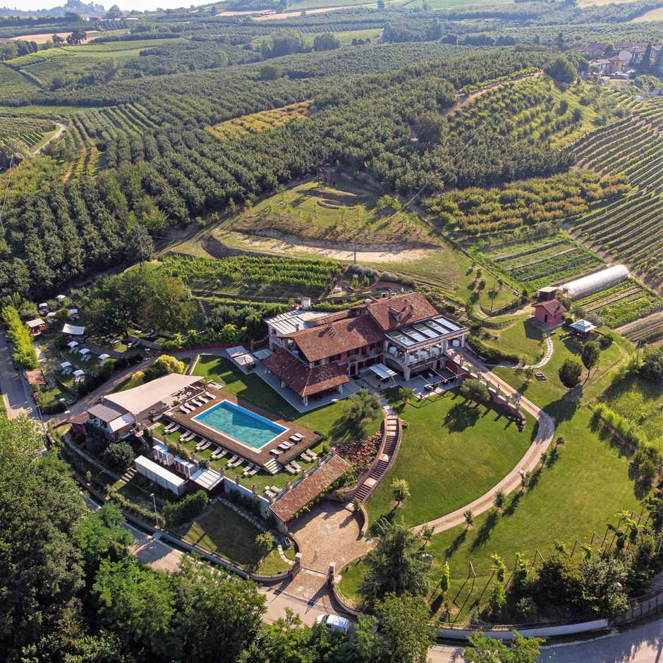 Guarene (CN): “LA MADERNASSA” conferma le due stelle e diventa ancora più green