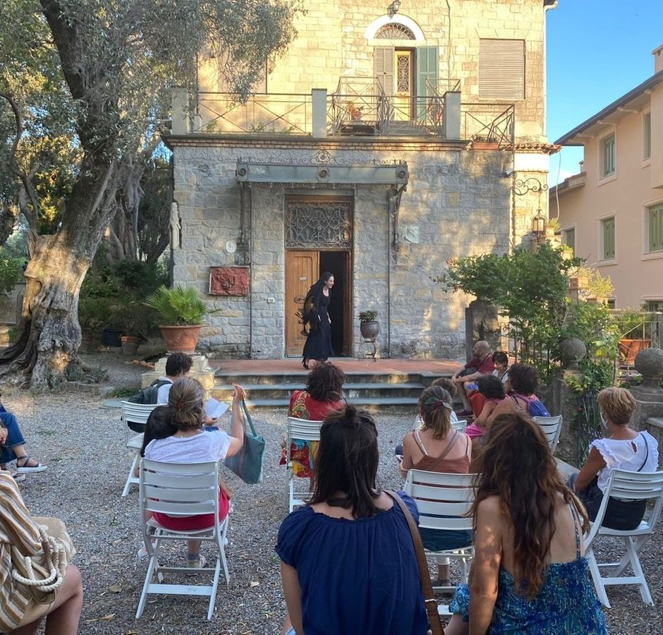 Bordighera (IM): ancora un week end di grande cultura con le passeggiate teatrali nel fiabesco paese alto e tra le Ville storiche
