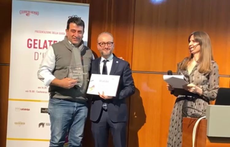 Busto Arsizio (VA): la gelateria “Il Dolce Sogno” ottiene per la terza volta i Tre Coni del Gambero Rosso