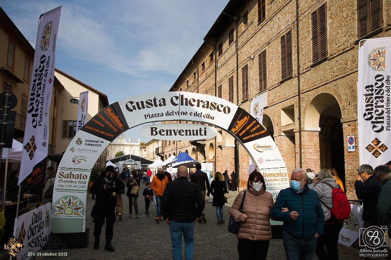 Torna &quot;Gusta Cherasco&quot;, un viaggio nei sapori tra Piemonte e Sicilia