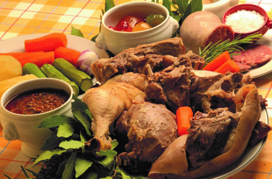 Tornano le Giornate del Gran Bollito Misto. Si parte questo weekend con la Gallina Bionda di Villanova (AT)