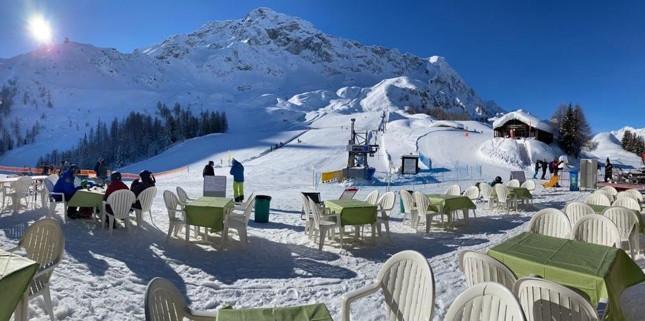 Canton Ticino (CH) la stagione della neve continua ad Airolo-Pesciüm