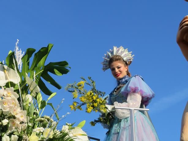 Carnaval de Nice: tornano oggi la Battaglia dei Fiori e il Corso Illuminato (Foto)