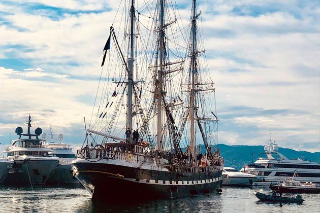 Cannes: il Belem ormeggiato a Port Canto attende di riprendere a navigare (Foto)