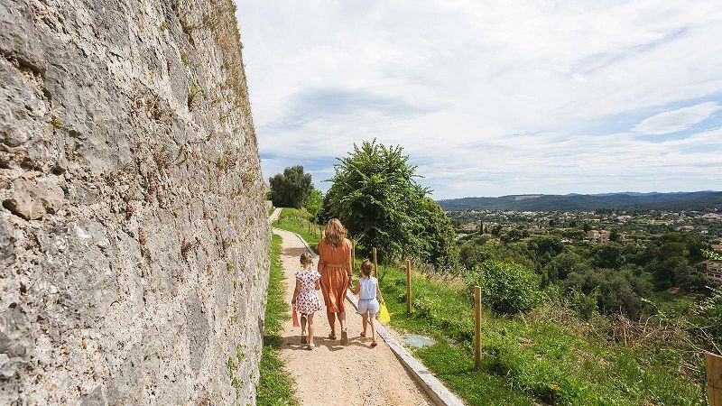 Sentieri della Costa Azzurra: un anello pedonale circonda Saint Paul de Vence (Foto)