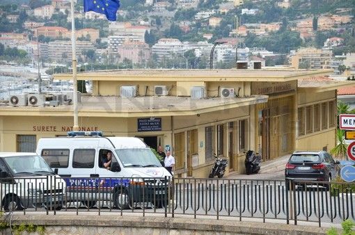 Sigarette e alcol: quanto se ne può portare in Francia e cosa si rischia a “esagerare”