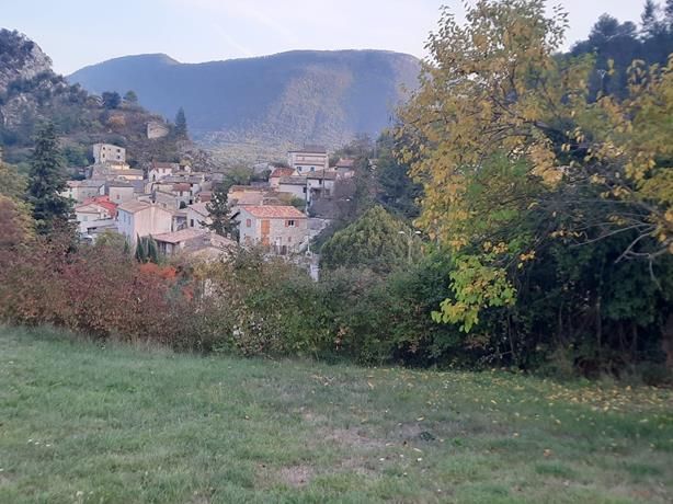 Sentieri della Costa Azzurra: la “piste” che da Pierrefeu conduce a Cuebris (Foto)