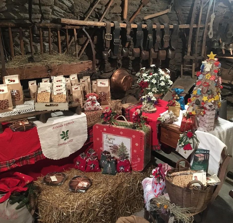 Un bollino per i visitatori delle stalle dell’arte di Usseaux (TO)