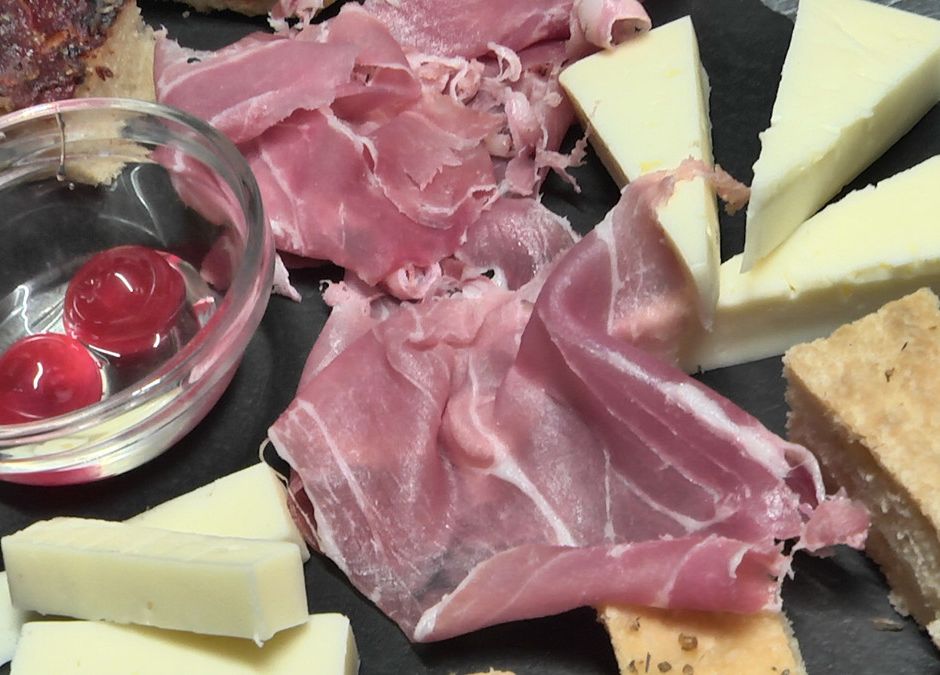 Sanremo (IM): il “Marzio Bistrot” propone un omaggio raffinato alla gastronomia tradizionale in un ambiente moderno e informale.