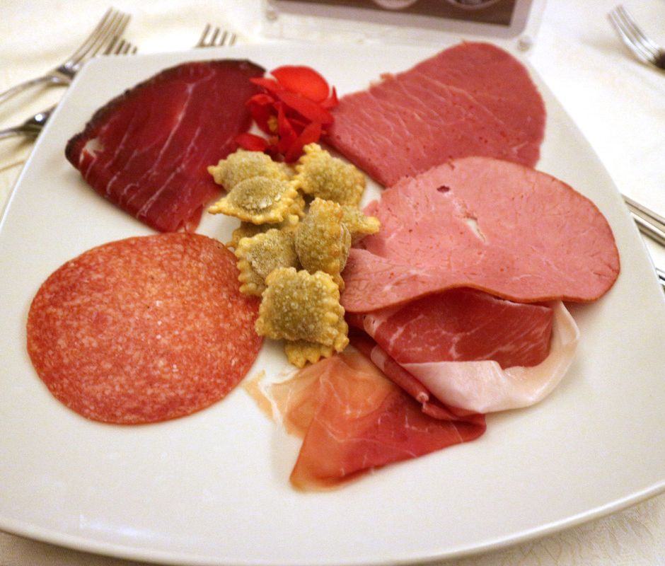 Sanremo: ancora un grande successo per le serate gastronomiche del Ristorante del Villaggio dei Fiori
