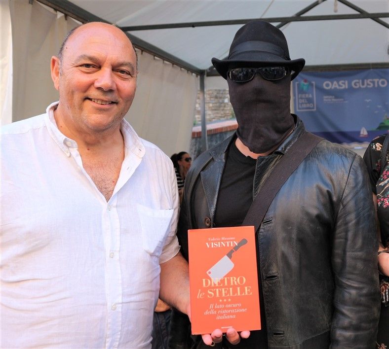 Riva Ligure: il temuto critico culinario Massimo Visintin chiude &quot;Sale in Zucca&quot;