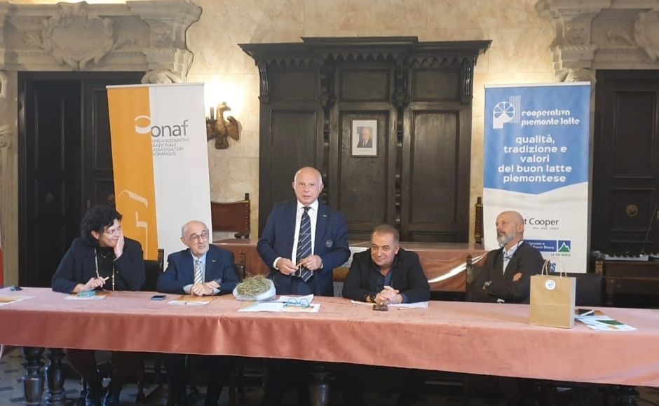 Il Festival dei formaggi piemontesi torna a Savigliano (CN) con oltre 200 formaggi in gara [VIDEO]